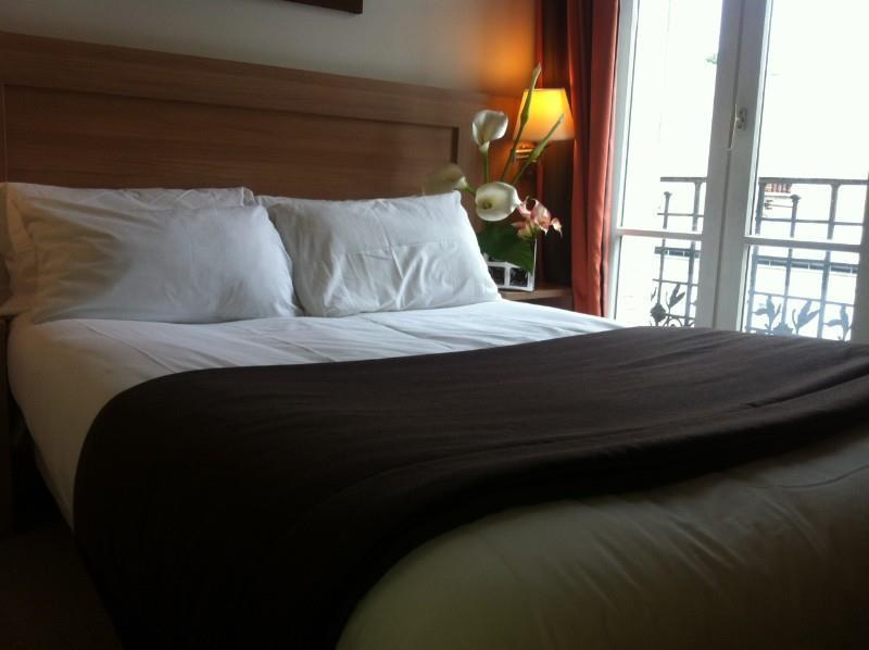 Hotel Boris V. By Happyculture Levallois-Perret Szoba fotó
